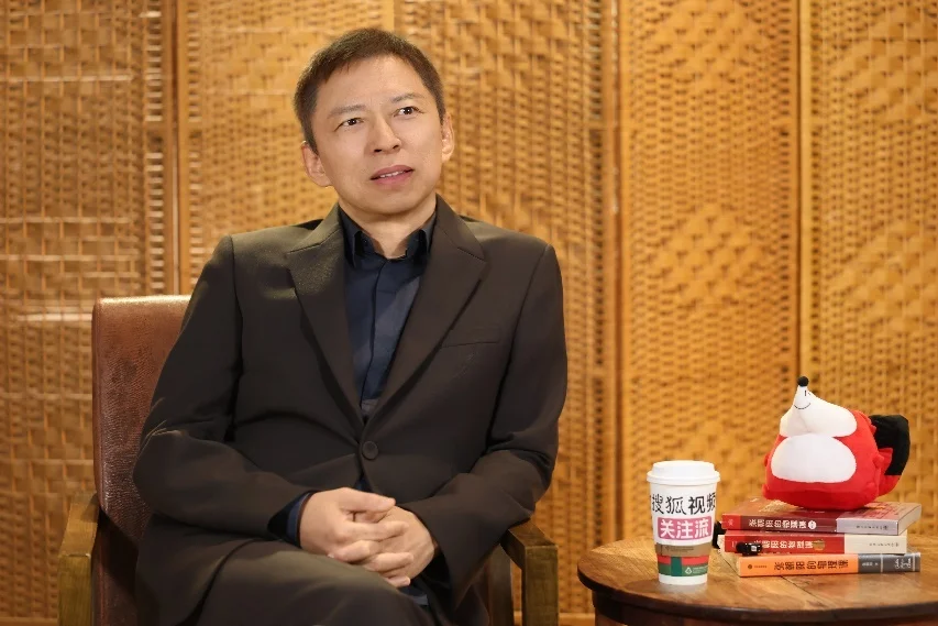 张朝阳：AI是工具不宜过度依赖，需保持人脑独立思考和记忆的能力