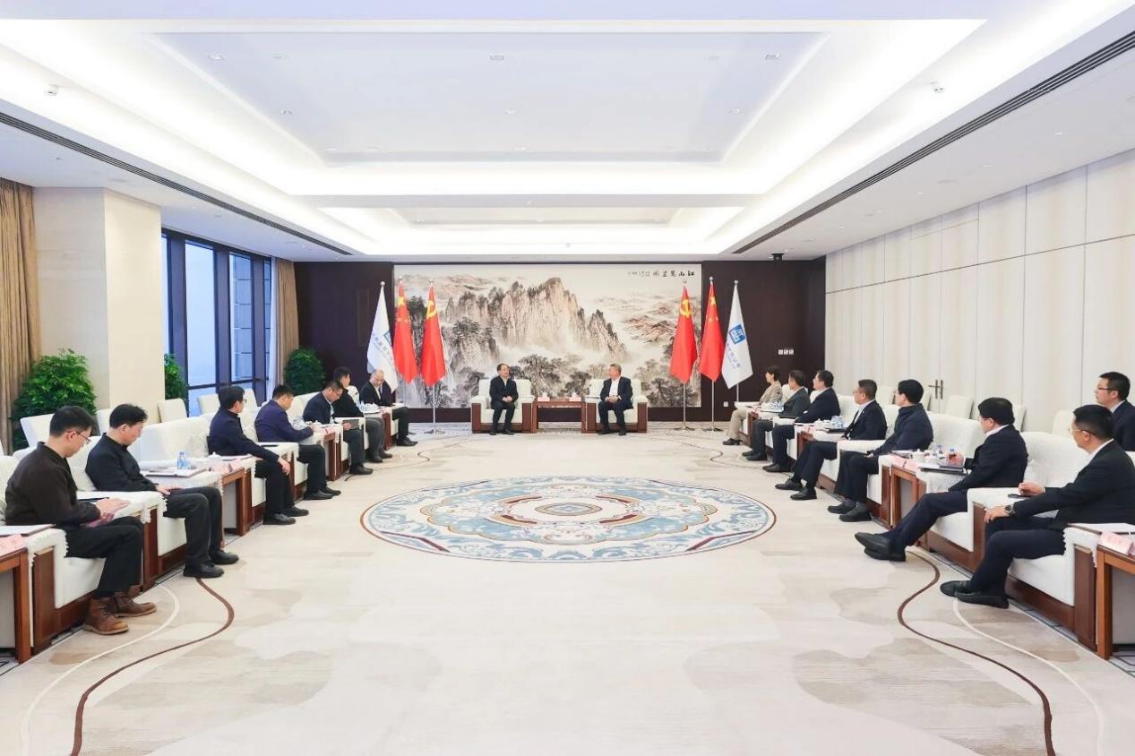 中建集团与重庆大学签署战略合作协议，郑学选颜建国系该校校友